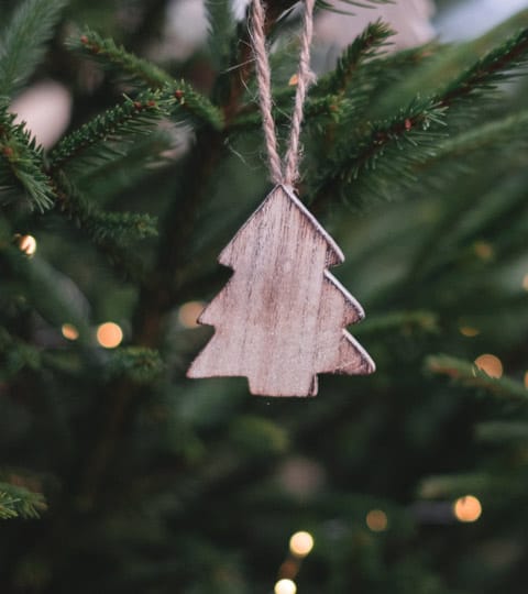 Cómo decorar una tienda en Navidad, fotografía arbol navideño